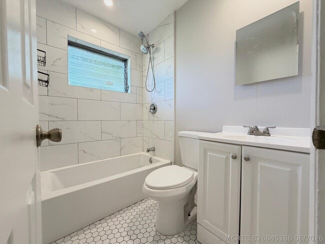 Photo - 809 2nd St Unit 2