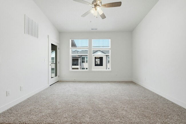 Photo - 882 Coulsen Dr