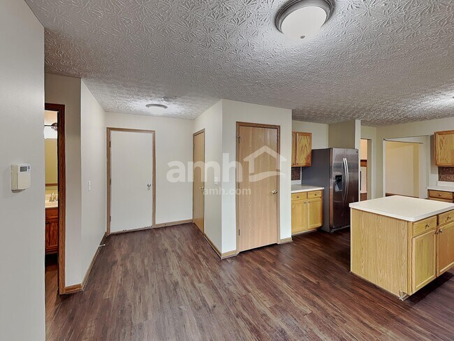 Photo - 2649 Cross Creek Ave