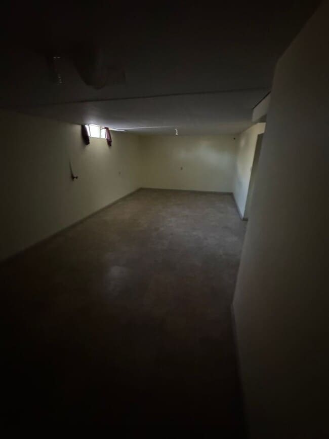 Photo - $1250 - 3 bed 2 bath - Single Family Home