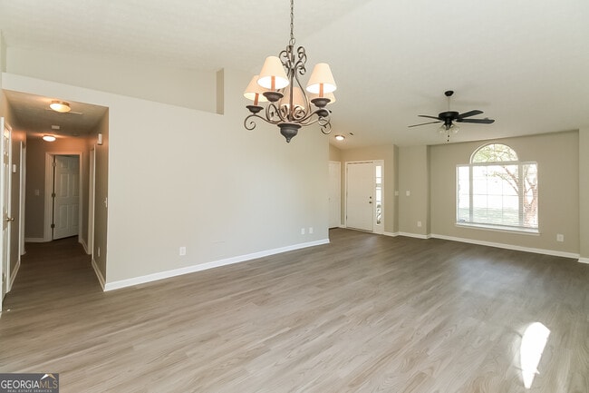 Photo - 6695 Emerald Pointe Cir