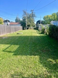 Photo - 2108 N Hubbard St