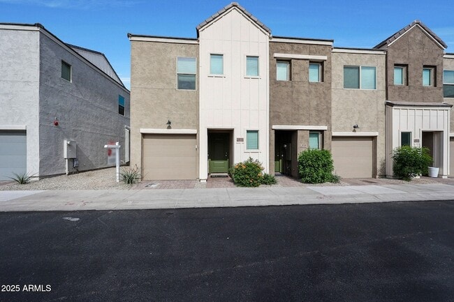 Photo - 8323 N 22nd Dr Townhome