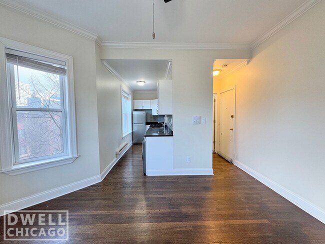 Photo - 915 W Waveland Ave Unit 3B