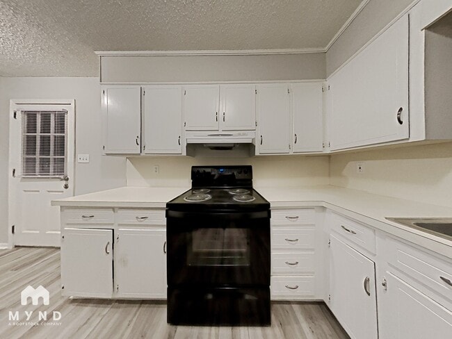 Photo - 1109 4th Way