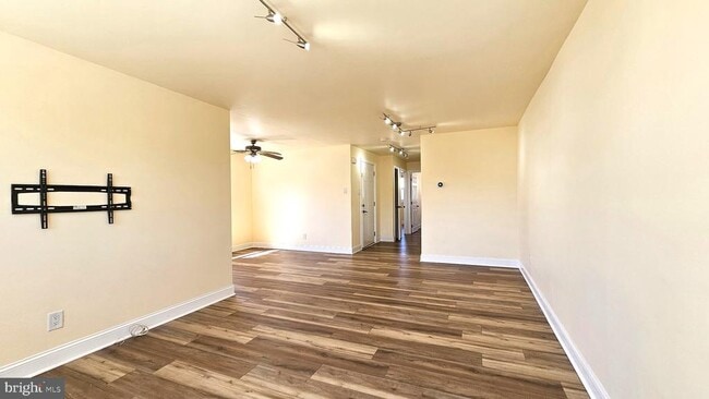 Photo - 2806 Ryerson Pl Unit 1ST FLOOR