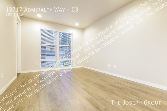 Photo - 13717 Admiralty Way