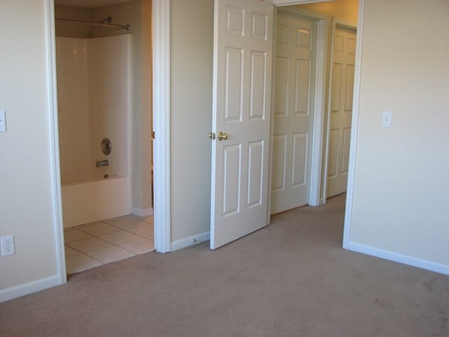 Lalique Point Apartments