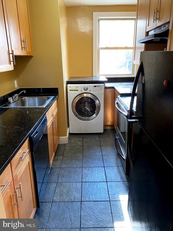 Photo - 2838 Hartford St SE Unit 304