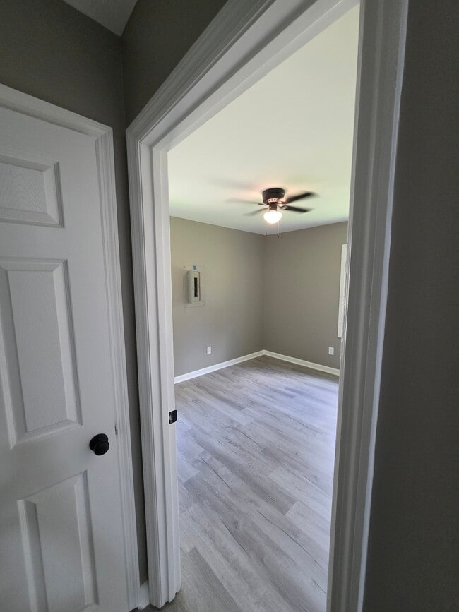 Photo - 2412 Springhill Rd