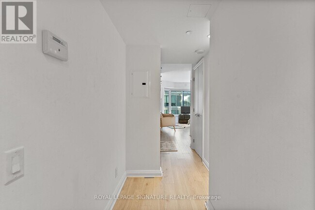 Photo - 155 Yorkville Ave Unité 1013