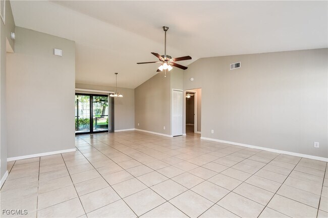 Photo - 219 SE 20th St