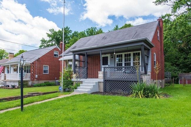 Photo - 3627 Edgebrook Dr