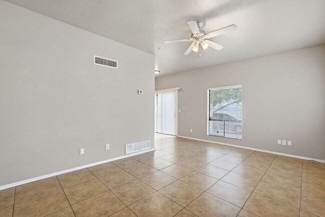 Photo - 213 W Virginia St
