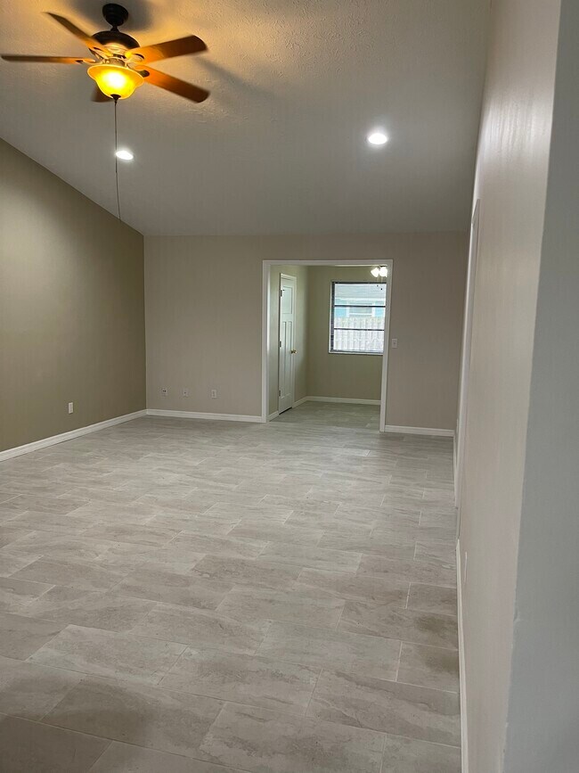 Photo - 4939 SE Salvatori Rd