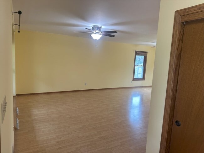Photo - For Rent: Spacious 3 Bedroom, 2.5 Bath Sin...
