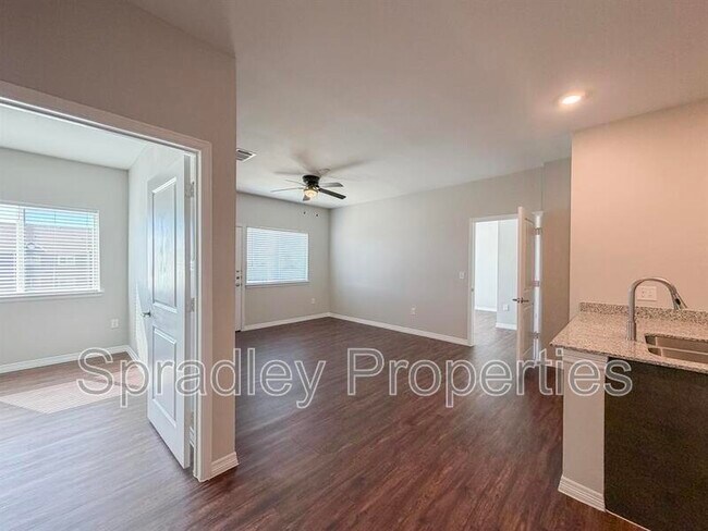 Photo - 1124 W Ave O Unit Apt 4206