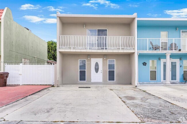 Building Photo - 899 W 79th St Rental