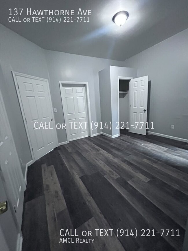 Building Photo - 137 Hawthorne Ave