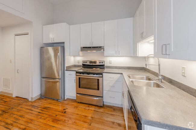 A4 1BR, 1BA - 586SF - Kitchen