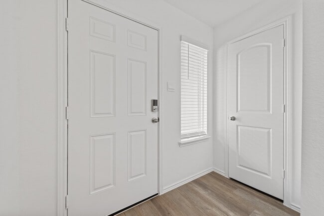 Photo - 5710 Sycamore Glen Dr