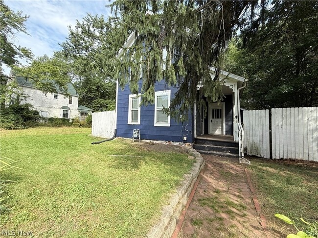 Photo - 131 W Miller Ave