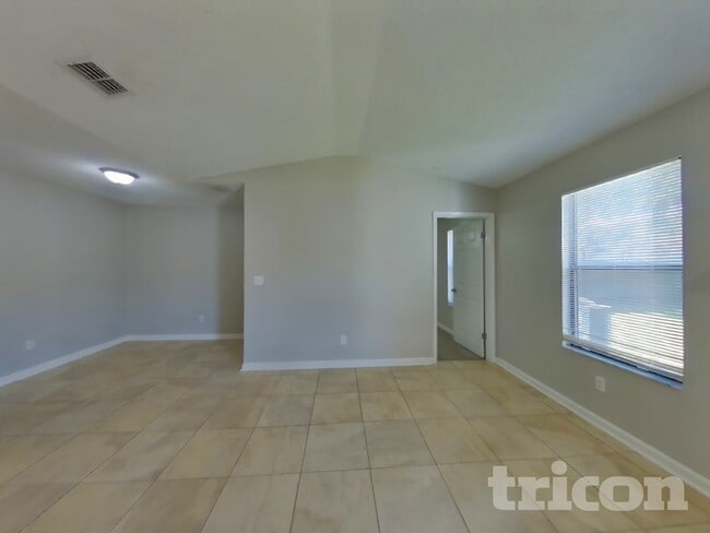 Photo - 1553 Kingfisher Blvd