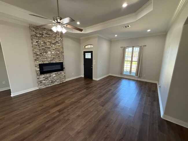 Photo - Modern 3-bed/2-bath!