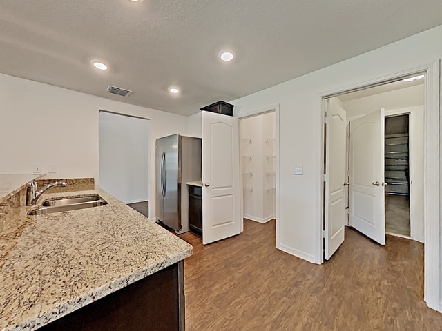 Photo - 1114 Brenton Leaf Dr