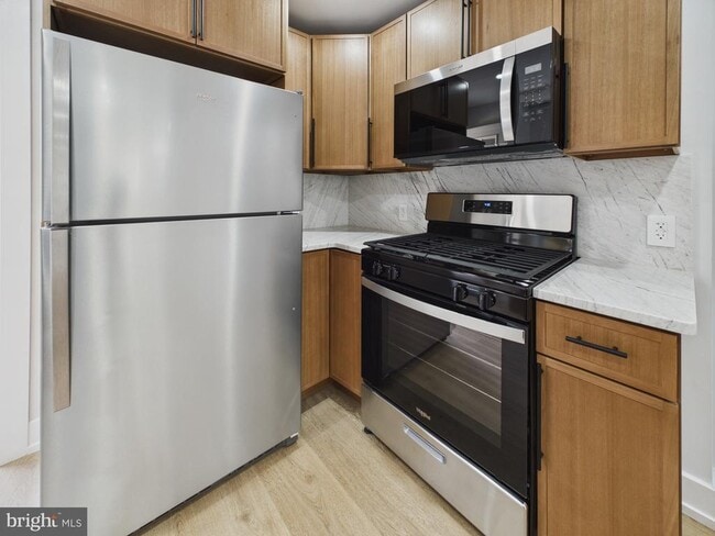 Photo - 2229 Oakford St