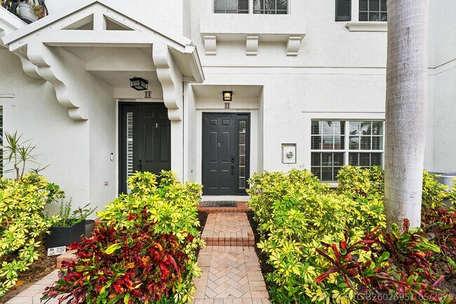 295 NE 5th Ave