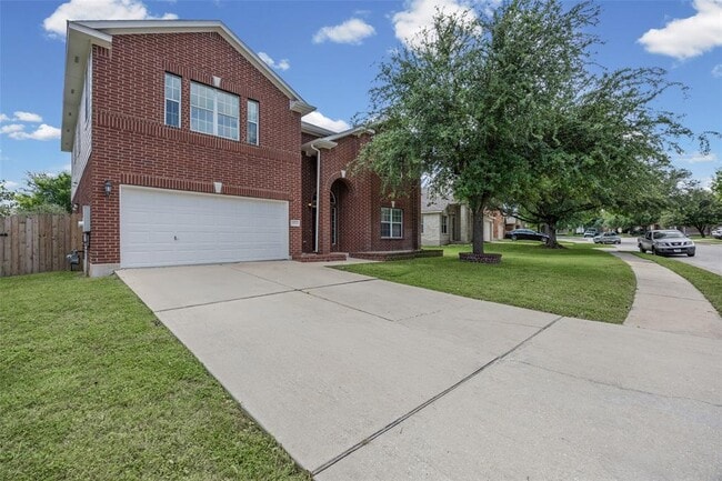 20521 Farm Pond Ln