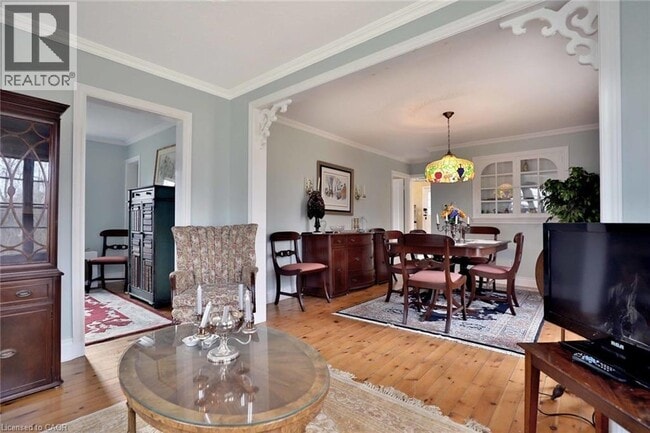 Photo - 243 Shoreacres Rd