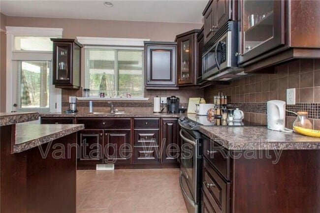 Photo - 3083 Lakeview Cove Rd