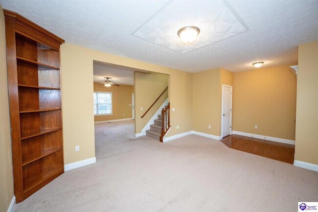 115 Burgundy Ct