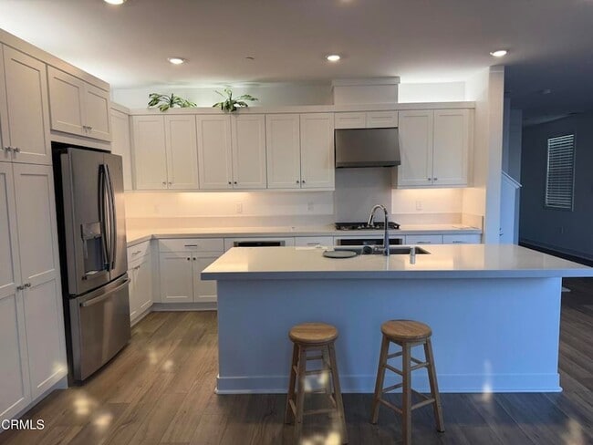 Photo - 461 Snowdrop Ln