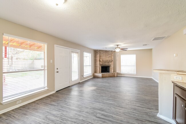 Photo - 15915 Vista Del Mar Dr