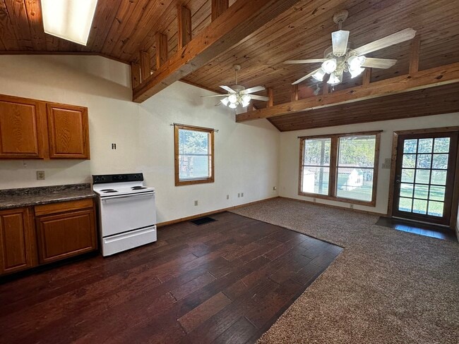 Photo - 1453 Chapparal Rd