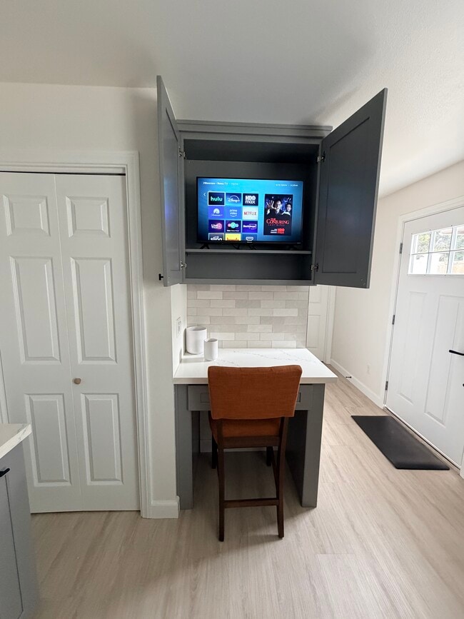 Photo - 4232 Jefferson St Unidad #A