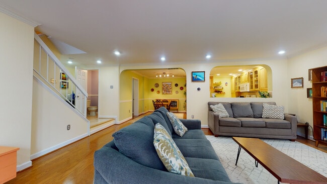 Photo - 1635 S Hayes St Unit A