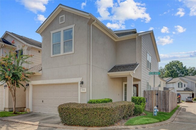 Building Photo - 10046 Hillside Bayou Dr