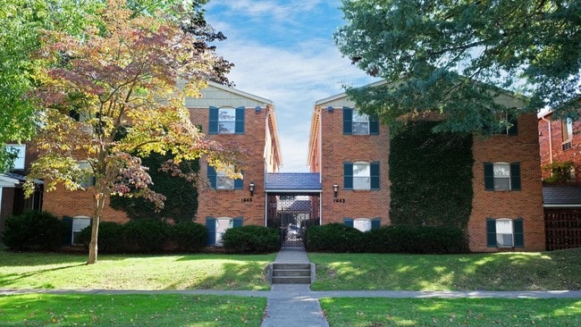 Greentree Apartments - Longbranch Building - Greentree Apartments - Longbranch Building
