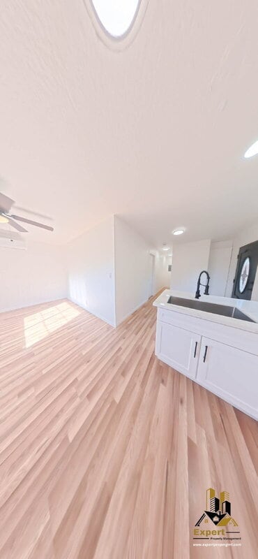 Photo - 2389 Empress St