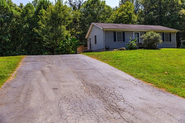Photo - New Listing!