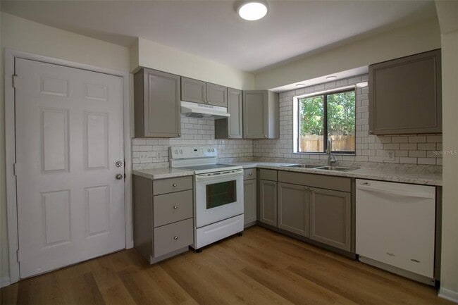 Photo - 1537 King Ave