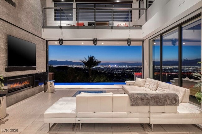 Photo - 750 Dragon Ridge Dr