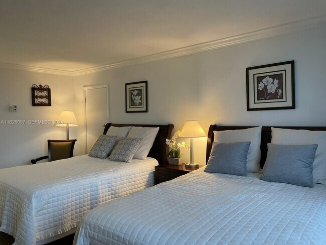 Photo - 19201 Collins Ave Unit 640