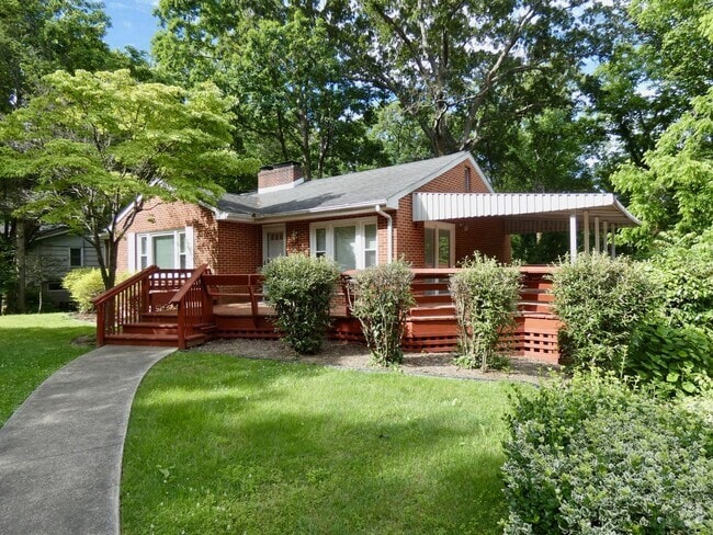 Building Photo - Great Find in Kenilworth! Rental
