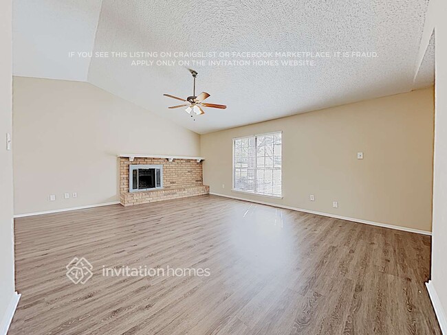 Photo - 503 Thorn Wood Dr