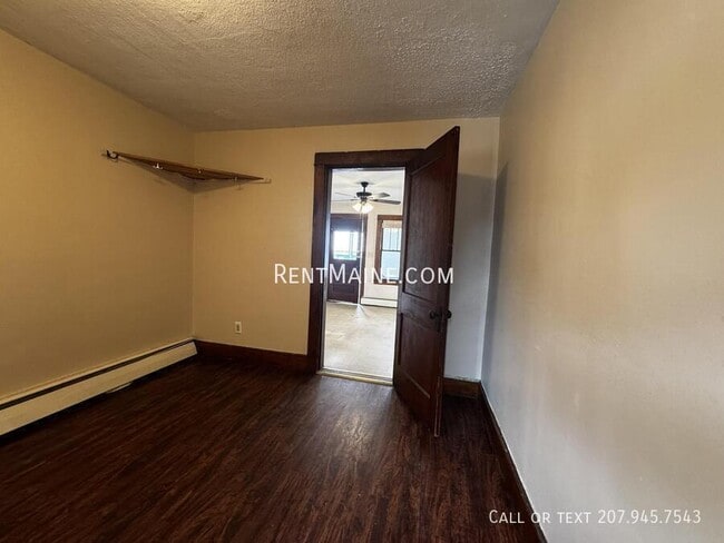 Building Photo - 172 College Ave Unit 3